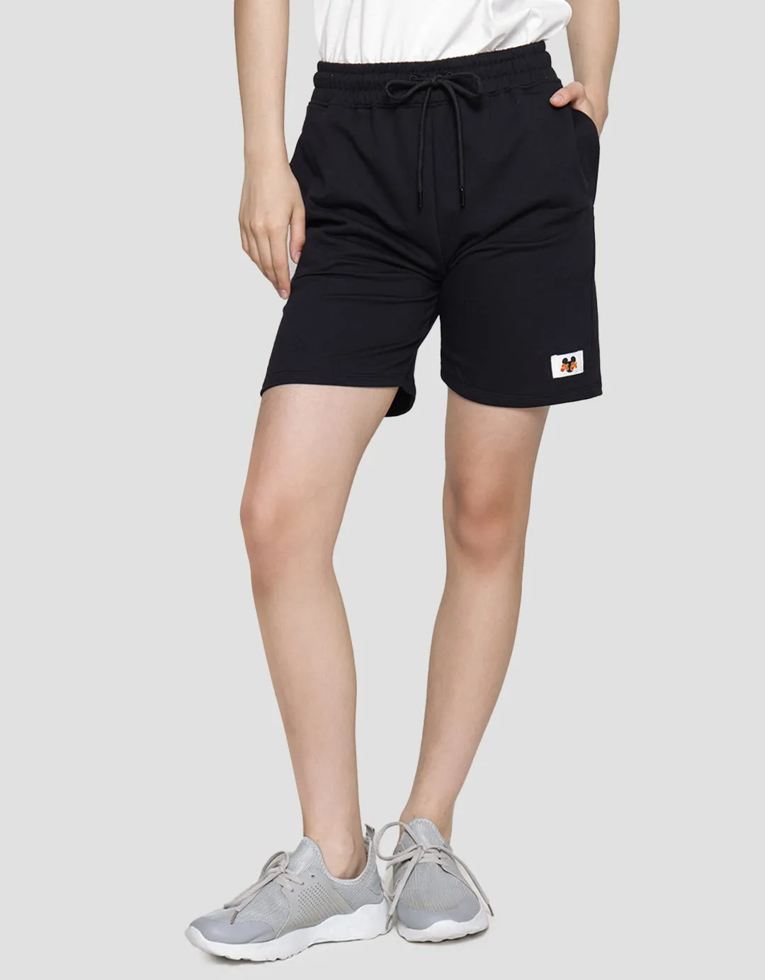 Disney Celana Pendek Wanita Print Woven Label