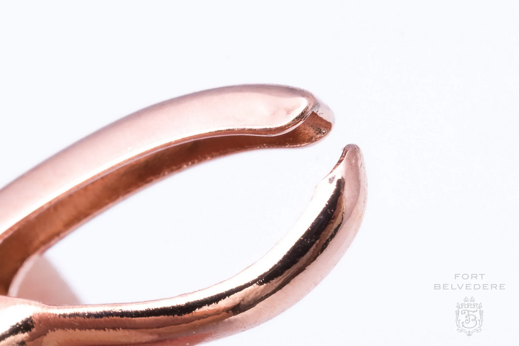 Large Rose Gold Collar Clip for Medium to Wide Spread Collars
