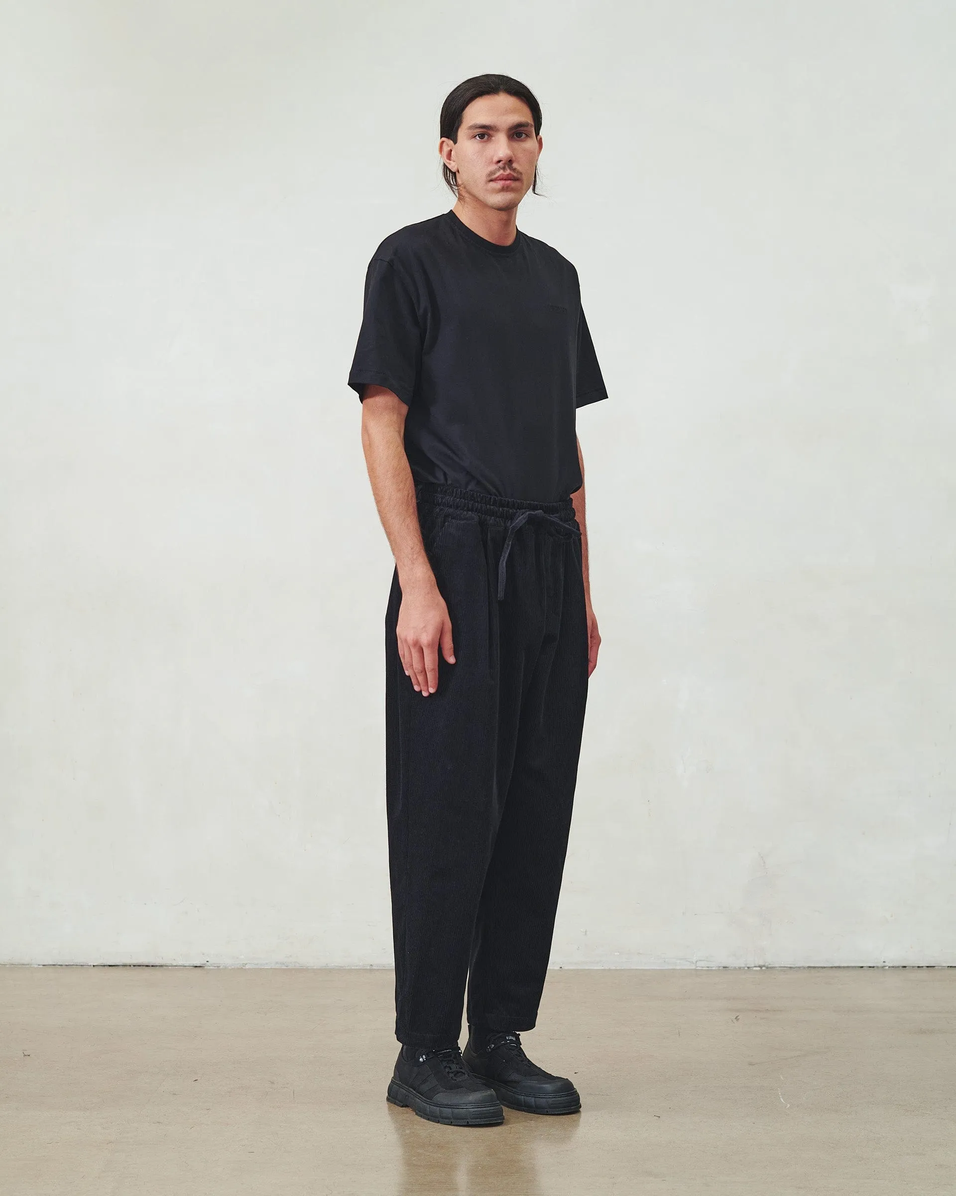 Oversized Baggy - Black Corduroy
