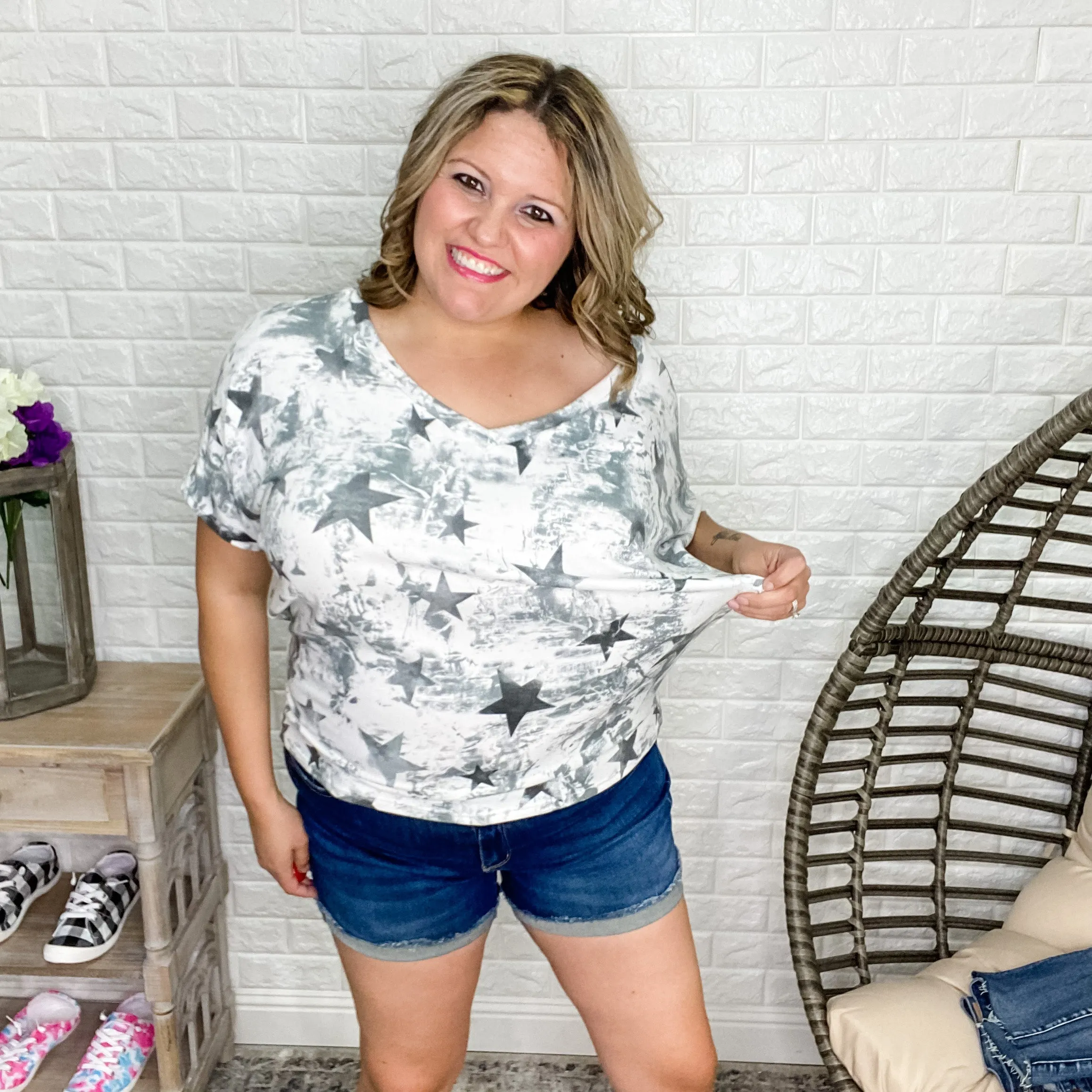 "Melanie" Star V-Neck